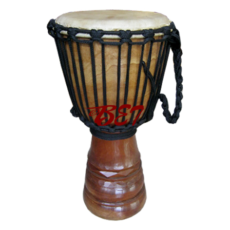 carving djembe drum